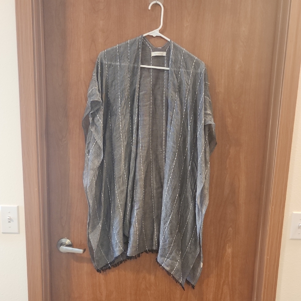 Francesca's Collections Charcoal Open Cardigan